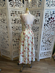 Tulip Print Midi Dress- Slightly Stretchy, Estira Poco
