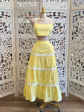 Yellow Squiggly Pattern Set- Not Stretchy, No Estira