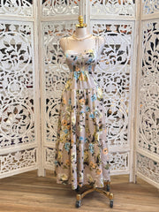 Beige Floral Ribbon Strap Dress- Slightly Stretchy, Estira Poco