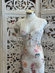 Floral Lace Madalynn Dress- Not Stretchy, No Estira