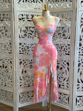 Pretty in Pink Floral Dress-Estira, Stretchy