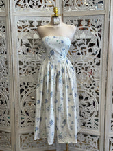 Lily Floral Midi Dress- Slightly Stretchy,Estira Poco