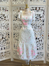 Square Neck Floral Eyelet Dress - No Estira, Not Stretchy