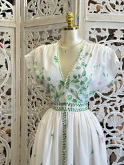 Green Leaf Midi Dress-Stretchy, Estira poco