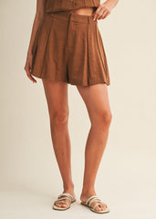 IRIS RELAXED PLEATED SHORTS