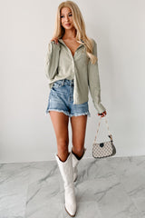 Robbie High Rise Raw Hem Kancan Denim Shorts (Medium)