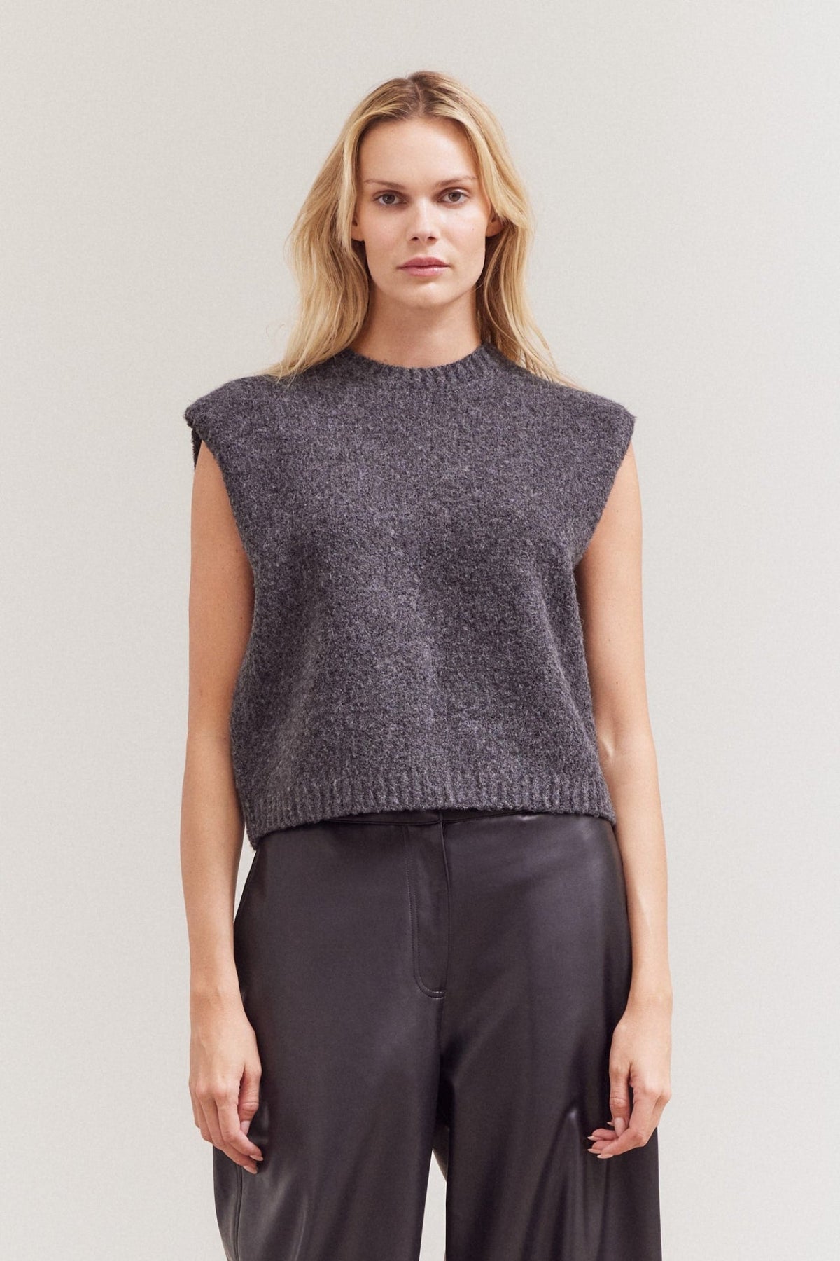 AMY KNIT SWEATER VEST