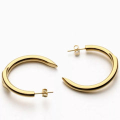 Chunky C-Hoop Earrings