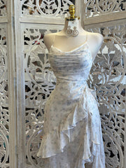 Dainty Floral Ruffle Dress-No Estira, Not Stretchy