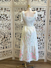 Square Neck Floral Eyelet Dress - No Estira, Not Stretchy