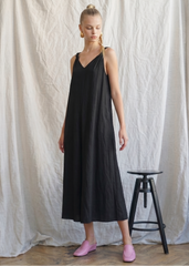 DIANA SLEEVELESS MIDI DRESS